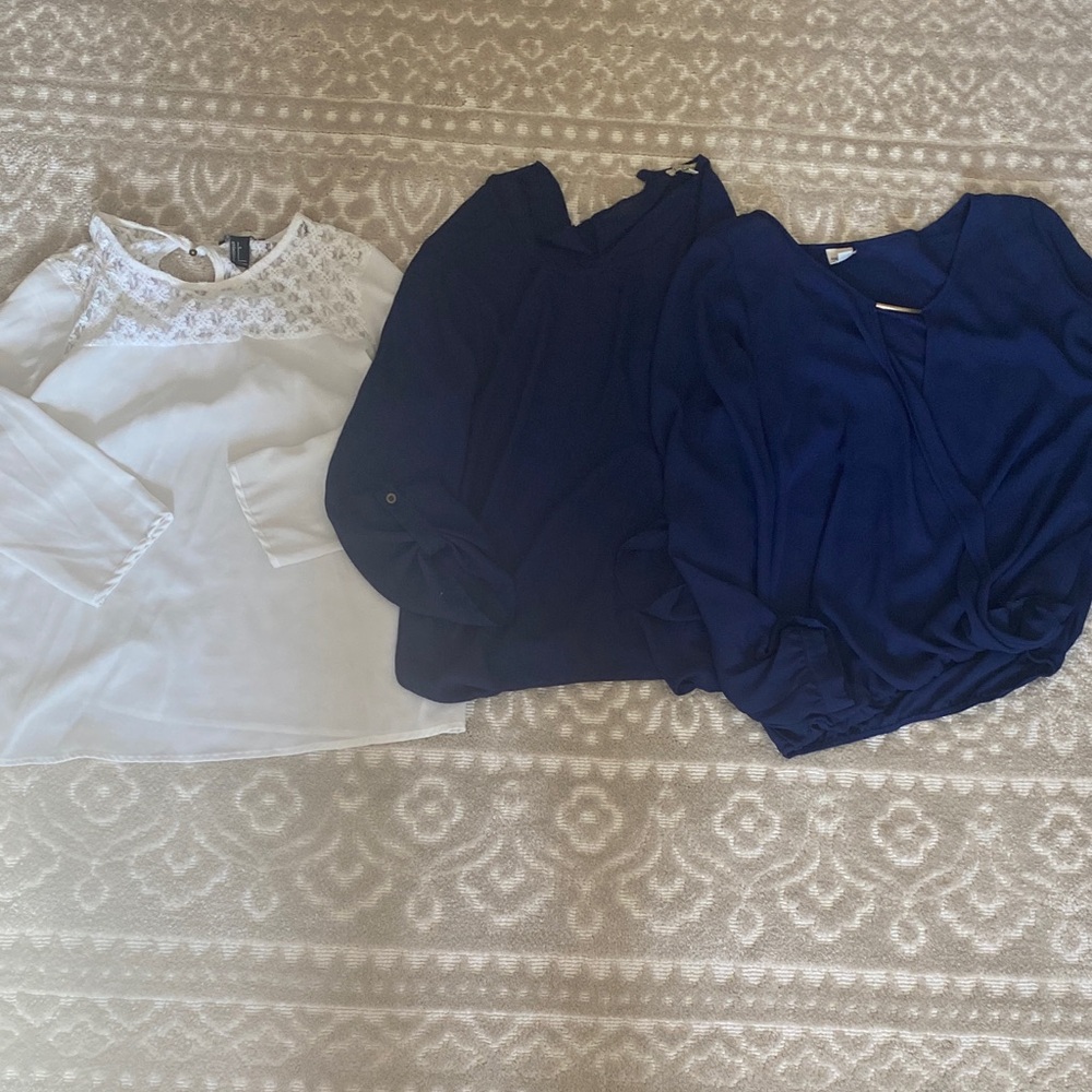 Elegant Women's Blouse Set - White and Navy